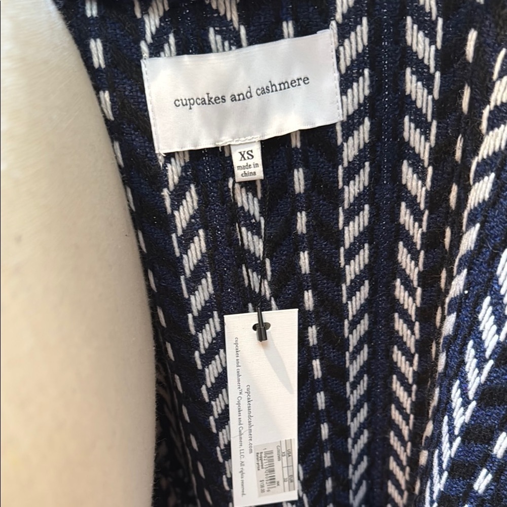 CUPCAKES AND CASHMERE Black and White Cardigan Sweater size XS - Picture 5 of 5